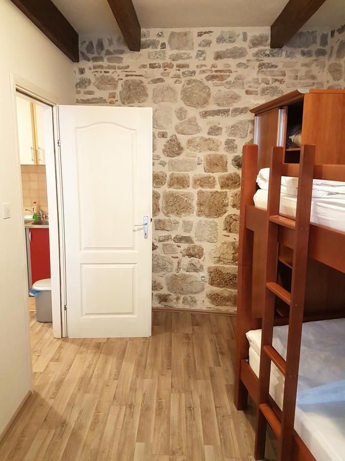 קוטור Apartments Historic Stone House מראה חיצוני תמונה
